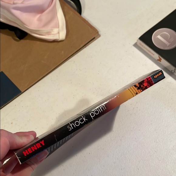 Shock Point Book - Picture 3 of 5